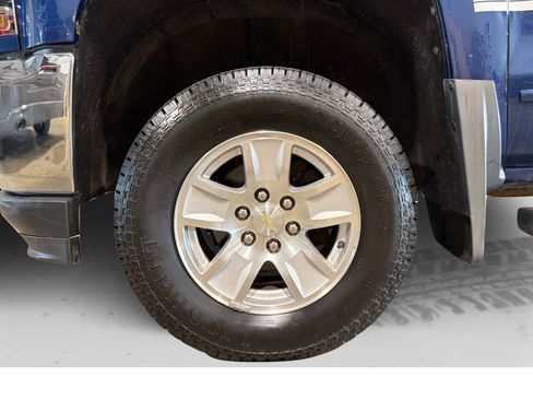 Used 2018 Chevrolet Silverado 1500 LT w/ All Star Edition AWD/4WD image 48