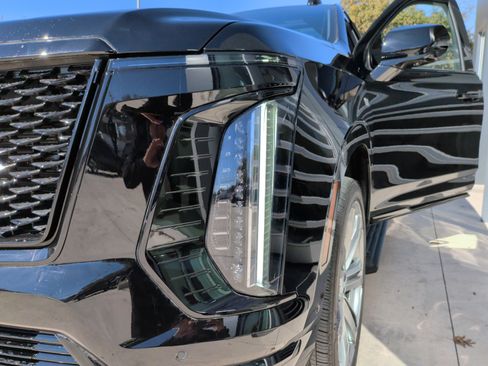 Used 2026 Cadillac Escalade Sport w/ Touring Package image 6