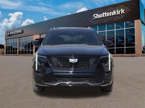 Used 2025 Cadillac XT4 Sport w/ LPO, Onyx Lite Package image 5