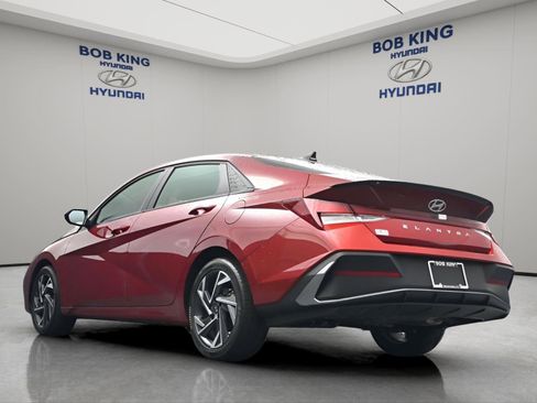 Certified 2025 Hyundai Elantra Sport FWD image 18