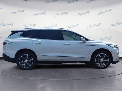 Used 2022 Buick Enclave Essence w/ Sport Touring Edition image 6