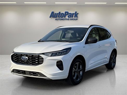 Certified 2023 Ford Escape ST-Line w/ Tech Pack #1 image 3