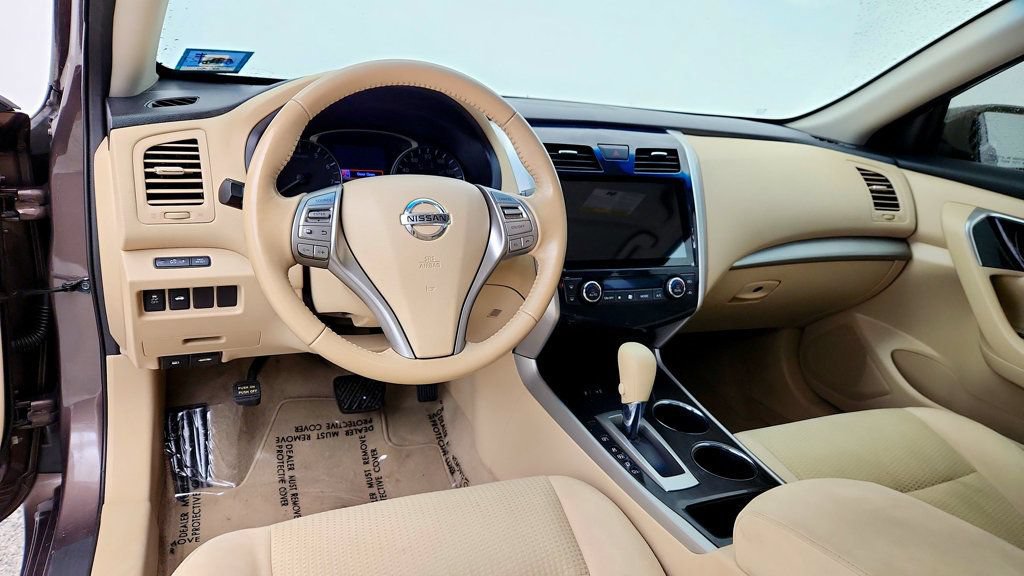Used 2014 Nissan Altima 2.5 SV FWD image 12