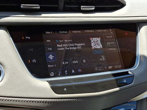 Certified 2024 Cadillac XT5 Premium Luxury AWD/4WD image 30