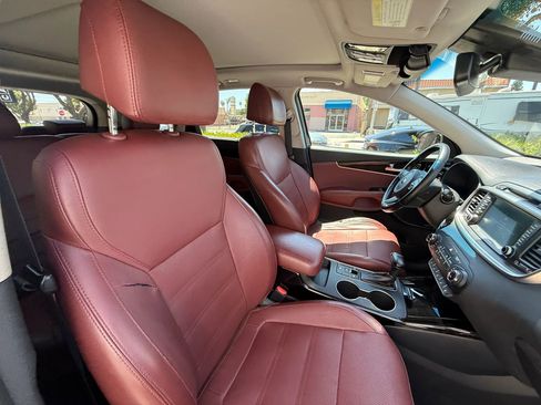 Used 2017 Kia Sorento SX FWD image 21