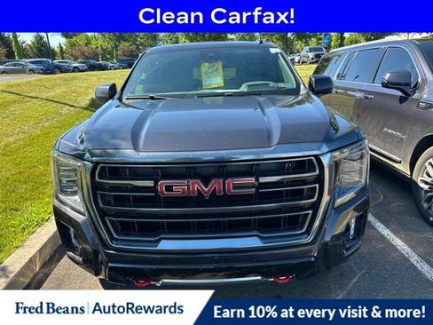 Used 2024 GMC Yukon XL AT4 w/ AT4 Premium Plus Package AWD/4WD image 2