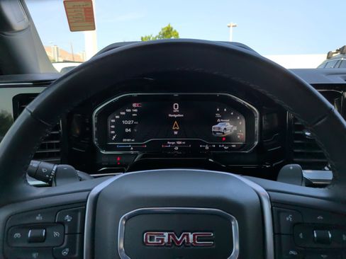 Used 2025 GMC Sierra 1500 Elevation w/ Preferred Package AWD/4WD image 17