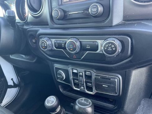 Used 2020 Jeep Gladiator Sport w/ Quick Order Package 24S AWD/4WD image 26