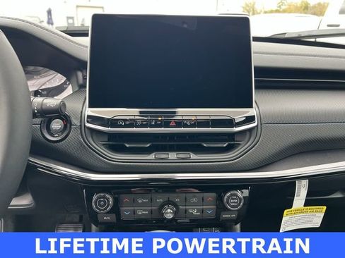 New 2026 Jeep Compass Limited image 21