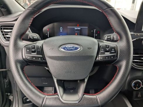 Used 2025 Ford Escape ST-Line image 17