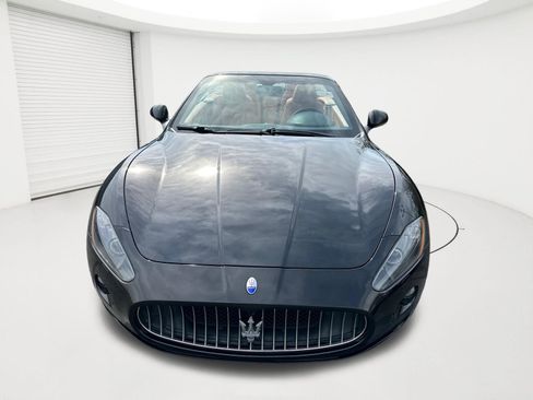 Used 2012 Maserati GranTurismo Convertible RWD image 23