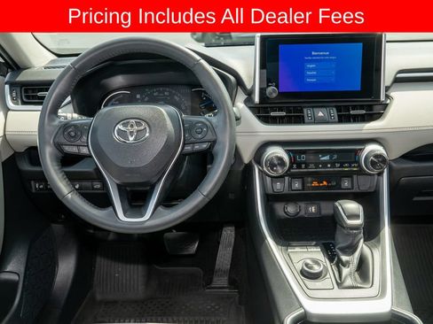 Used 2023 Toyota RAV4 XLE Premium AWD/4WD image 7