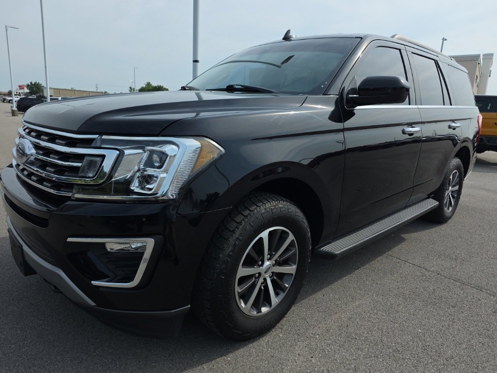 Used 2020 Ford Expedition XLT AWD/4WD image 1