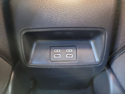 Certified 2025 Toyota Corolla SE image 15