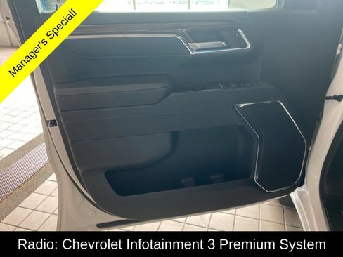 Used 2024 Chevrolet Silverado 1500 RST w/ Redline Edition AWD/4WD image 10