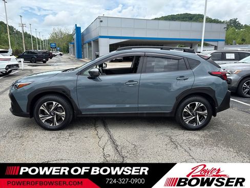 Used 2024 Subaru Crosstrek 2.0i Premium AWD/4WD image 2
