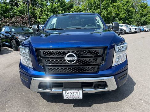 Used 2024 Nissan Titan SV w/ SV Convenience Package AWD/4WD image 37