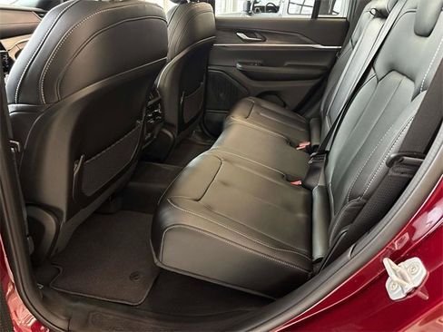 New 2025 Jeep Grand Cherokee Limited image 6