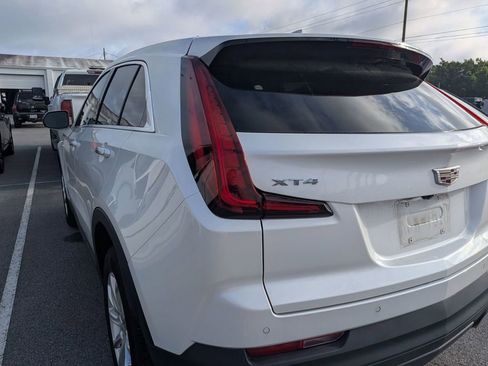 Certified 2023 Cadillac XT4 Luxury w/ Cold Weather Package FWD image 7