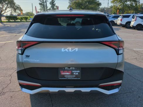 Certified 2025 Kia Sportage LX FWD image 6