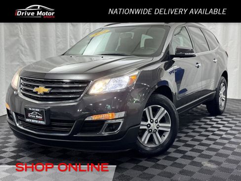 Used 2016 Chevrolet Traverse LT image 1