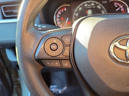 Used 2023 Toyota RAV4 XLE image 16