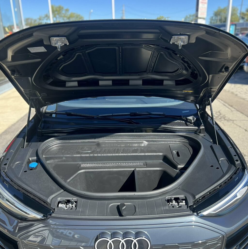 Used 2025 Audi Q6 e-tron Premium w/ Convenience Package AWD/4WD image 10