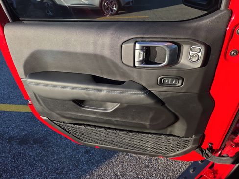 Used 2022 Jeep Wrangler Unlimited Rubicon 4xe w/ Cold Weather Group image 9