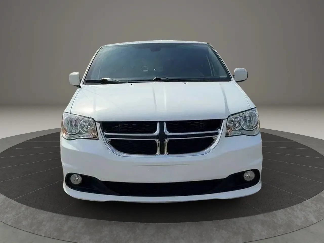 Used 2020 Dodge Grand Caravan GT FWD image 2