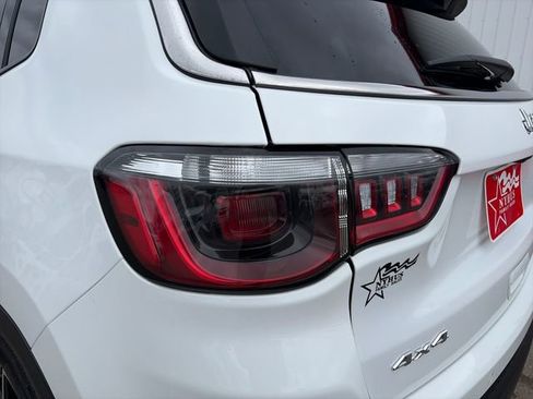 Used 2025 Jeep Compass Limited AWD/4WD image 20