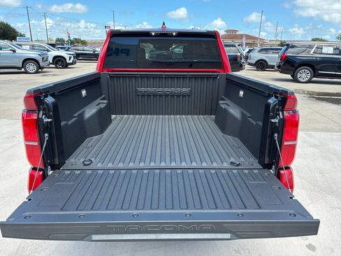 Used 2026 Toyota Tacoma SR5 AWD/4WD image 13