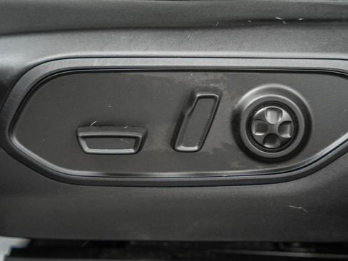 Used 2024 Jeep Grand Cherokee Altitude image 35