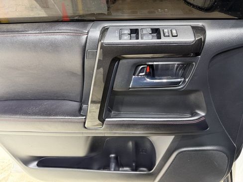 Used 2016 Toyota 4Runner TRD Pro image 12