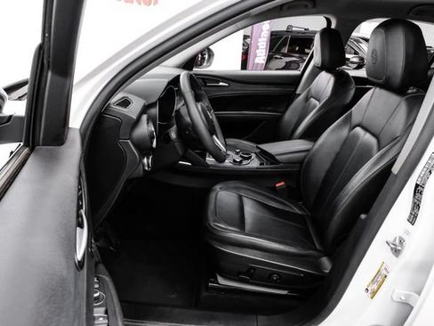 Used 2019 Alfa Romeo Stelvio w/ Nero Edizione RWD image 4