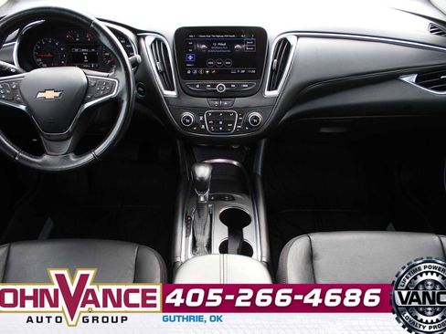 Used 2021 Chevrolet Malibu LT w/ Leather Package image 25