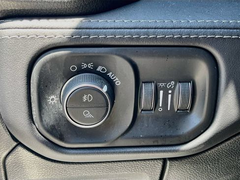 Used 2023 RAM 1500 Limited w/ Night Edition AWD/4WD image 10