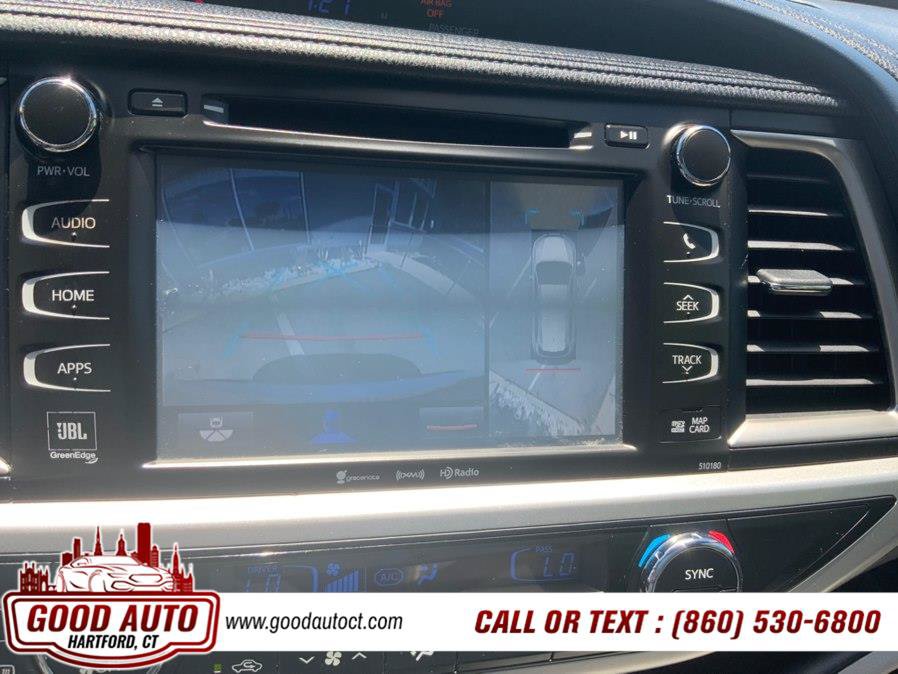 Used 2017 Toyota Highlander Limited Platinum AWD/4WD image 22