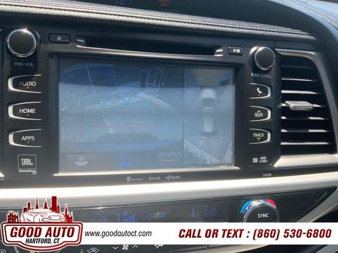 Used 2017 Toyota Highlander Limited Platinum AWD/4WD image 22