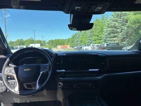 Used 2024 Chevrolet Silverado 2500 High Country w/ Technology Package AWD/4WD image 7