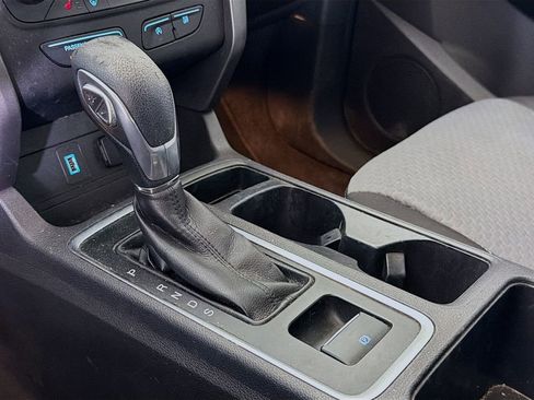 Used 2019 Ford Escape SE FWD image 19