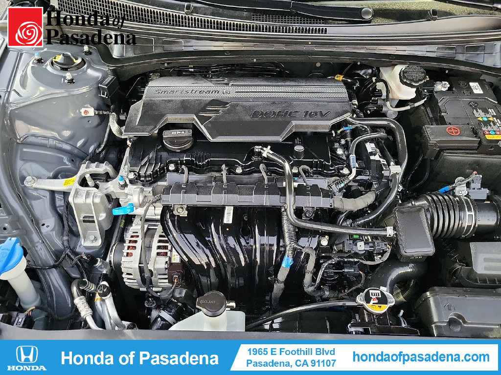 Used 2025 Hyundai Elantra Sport FWD image 28