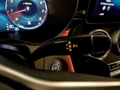 Used 2022 Mercedes-Benz GLC 300 image 20