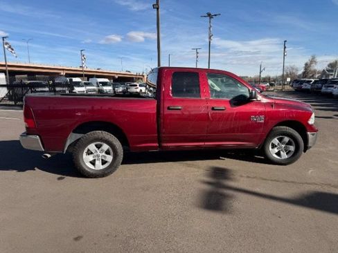 Used 2024 RAM 1500 Classic SLT AWD/4WD image 18
