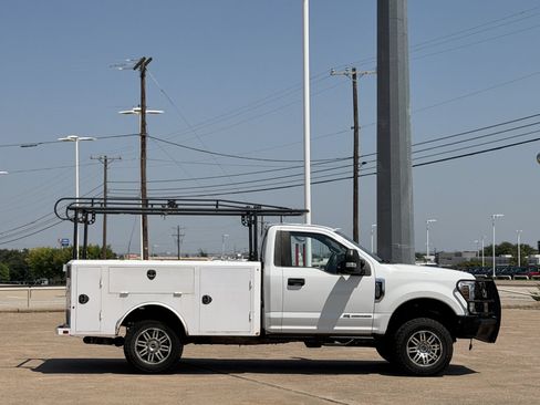 Used 2019 Ford F250 XL w/ XL Value Package AWD/4WD image 3