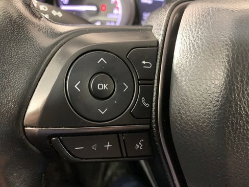 Used 2023 Toyota Camry SE image 8