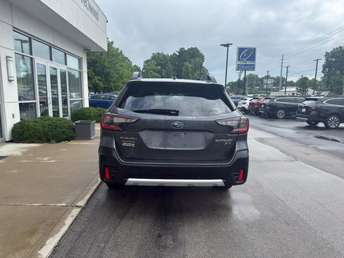 Used 2020 Subaru Outback Limited XT AWD/4WD image 4