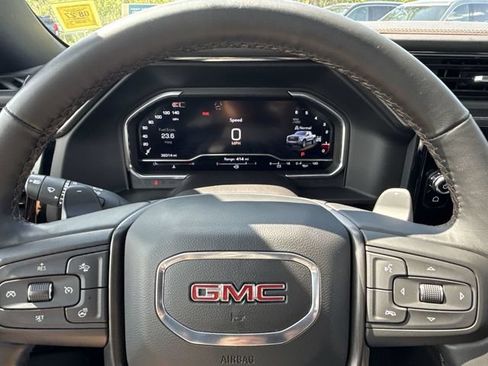 Certified 2024 GMC Sierra 1500 AT4 w/ Technology Package AWD/4WD image 11