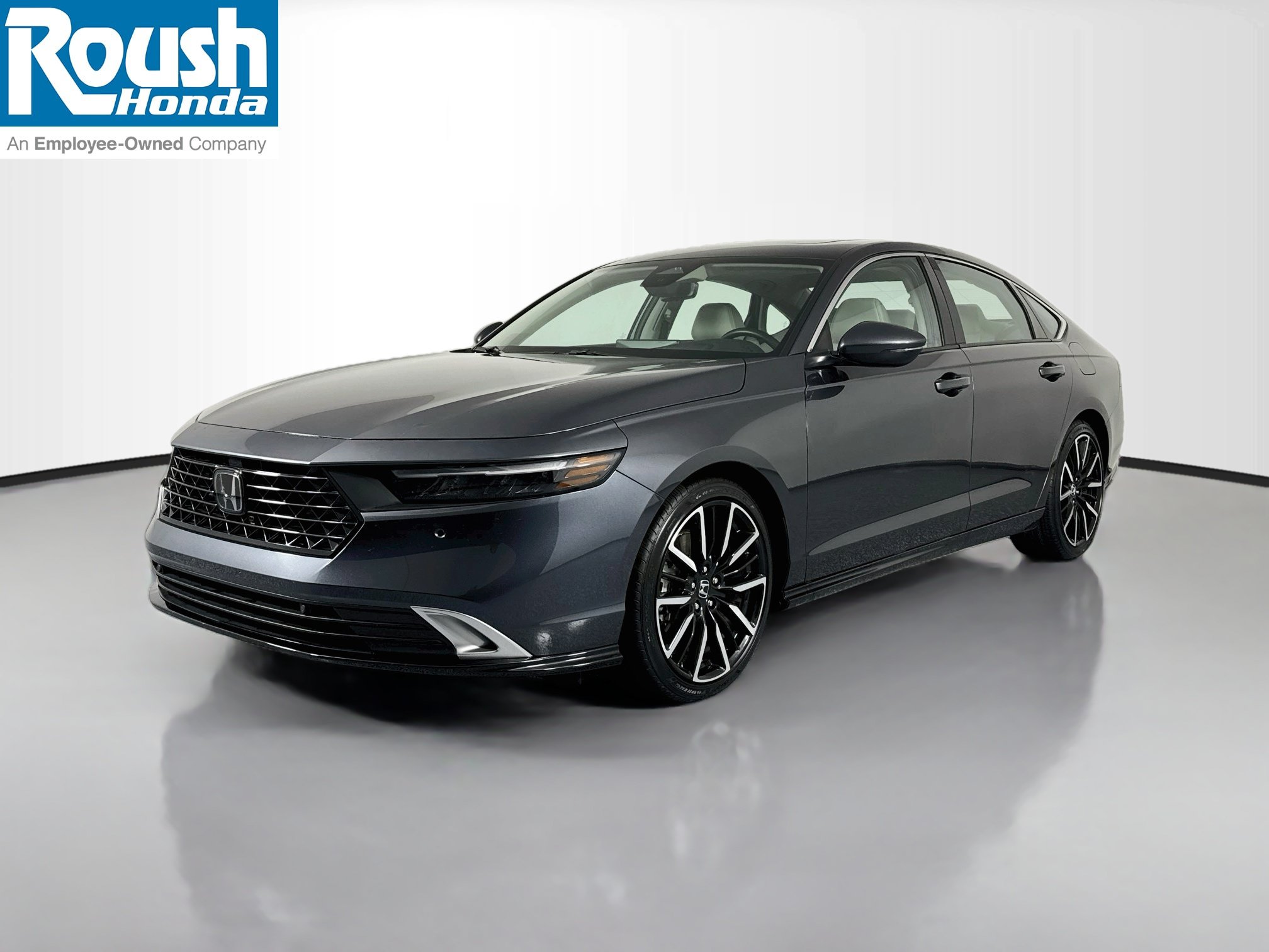 Certified 2025 Honda Accord Touring image 1