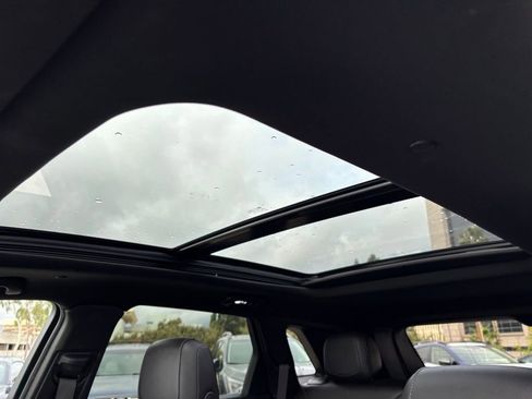 Used 2025 Cadillac XT5 Premium Luxury image 11