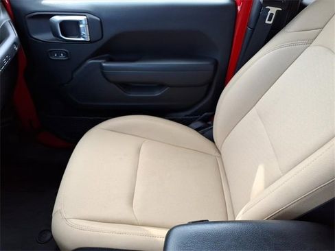 Used 2022 Jeep Wrangler Unlimited Sport image 23